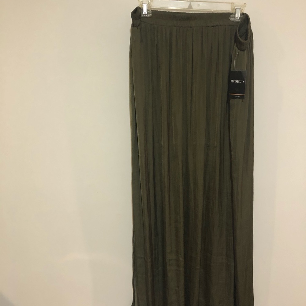 Forever 21 green maxi skirt